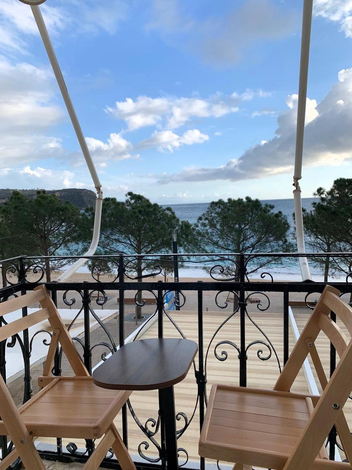 Mateo Hostel Himara Kültér fotó