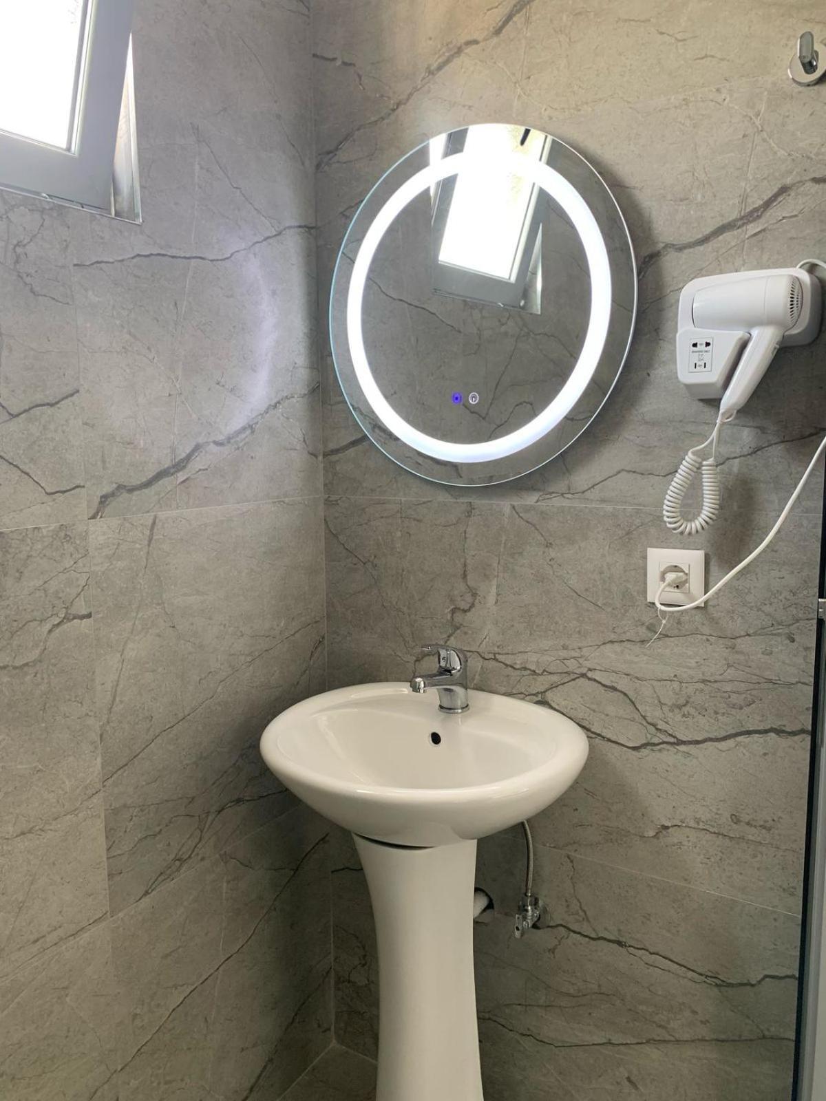 Mateo Hostel Himara Kültér fotó